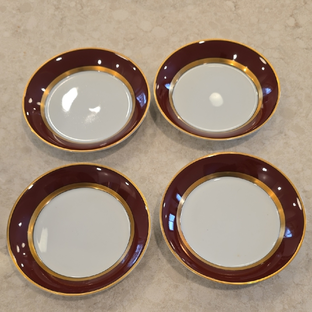 Fitz and Floyd Renaissance Small Plates Saucers Set Of Four Cinnabar - Picture 4 of 4